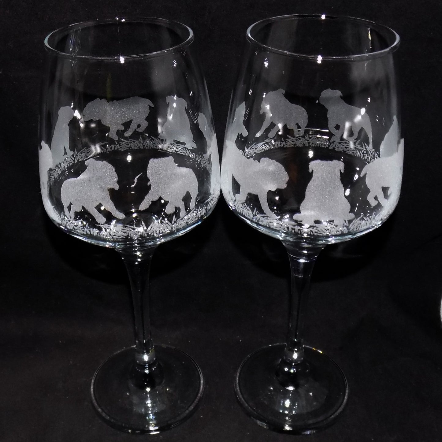 British Bulldog Stemmed Wine Glass