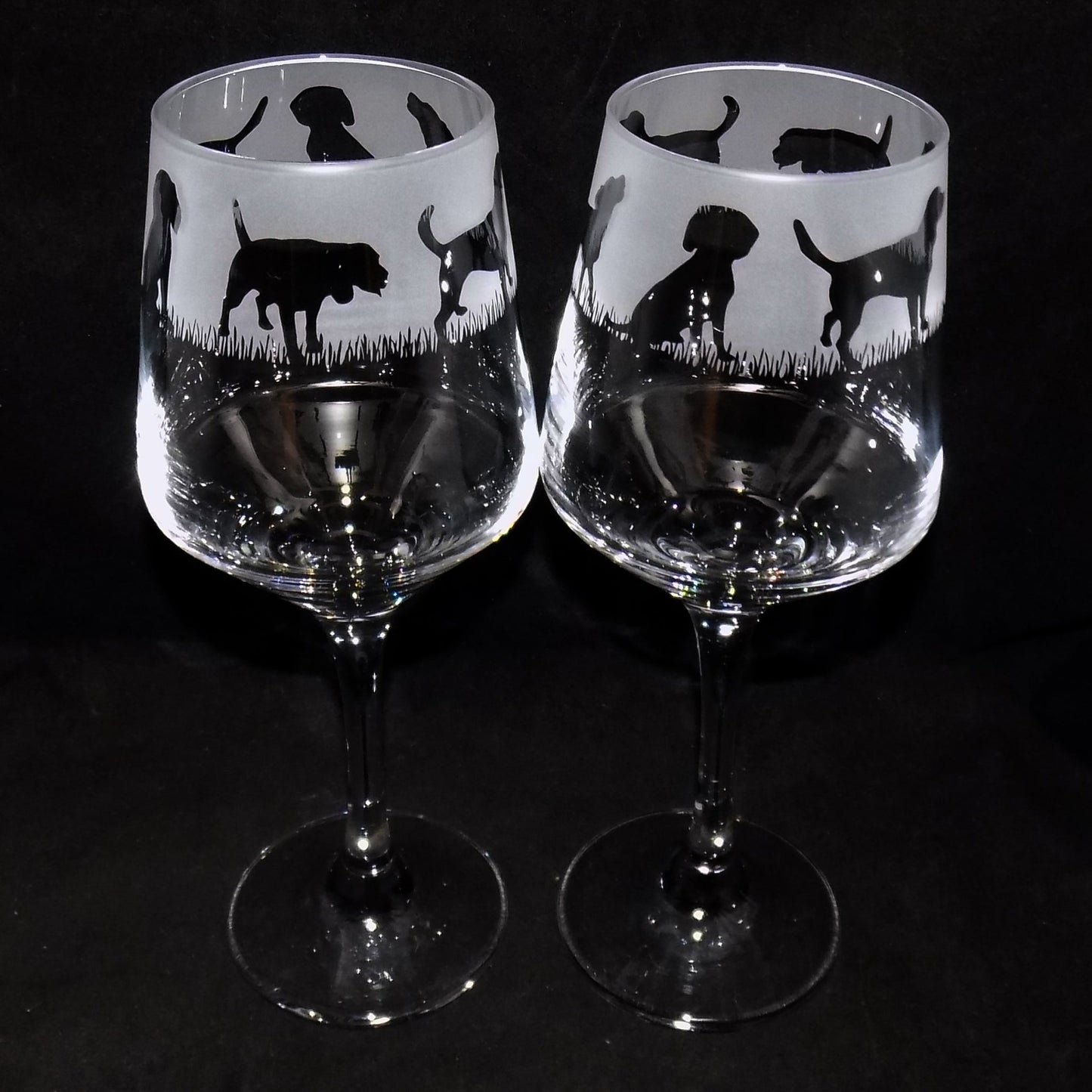 Beagle Stemmed Wine Glass