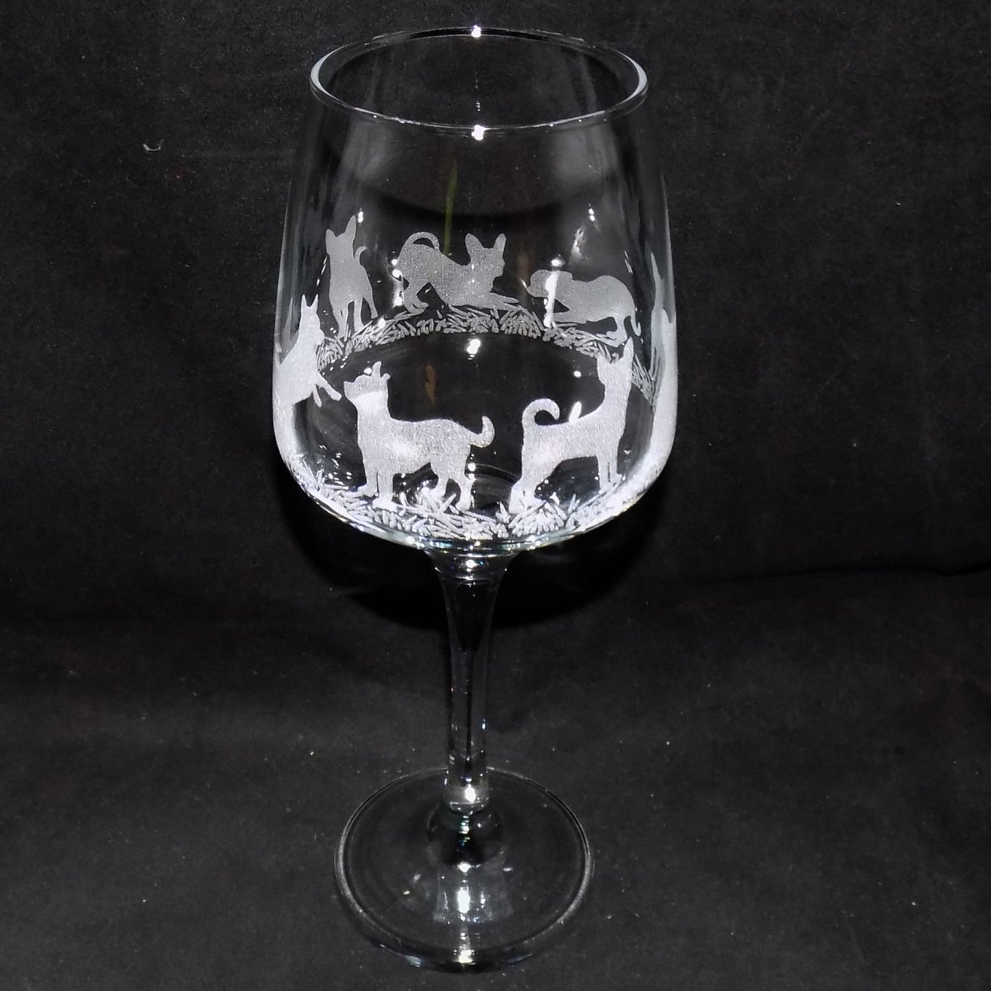 Chihuahua (Short Haired) Stemmed Wine Glass