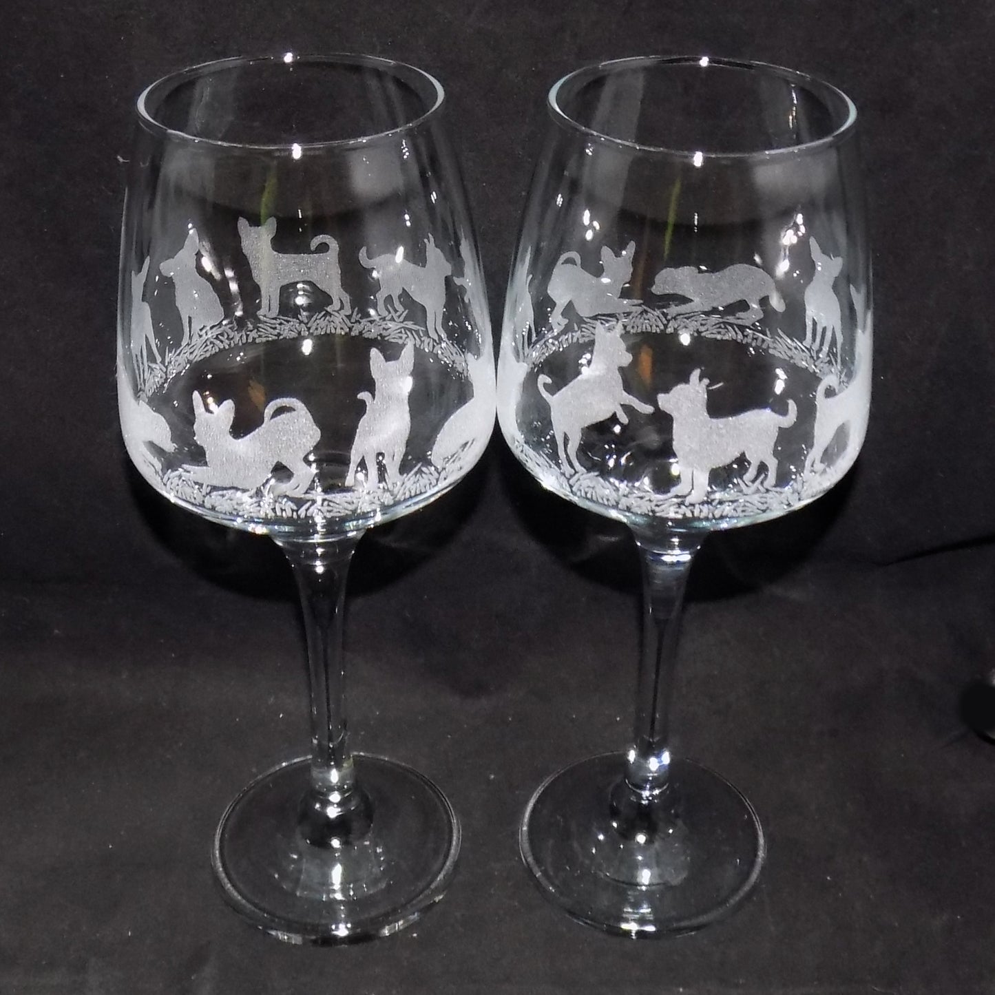 Chihuahua (Short Haired) Stemmed Wine Glass