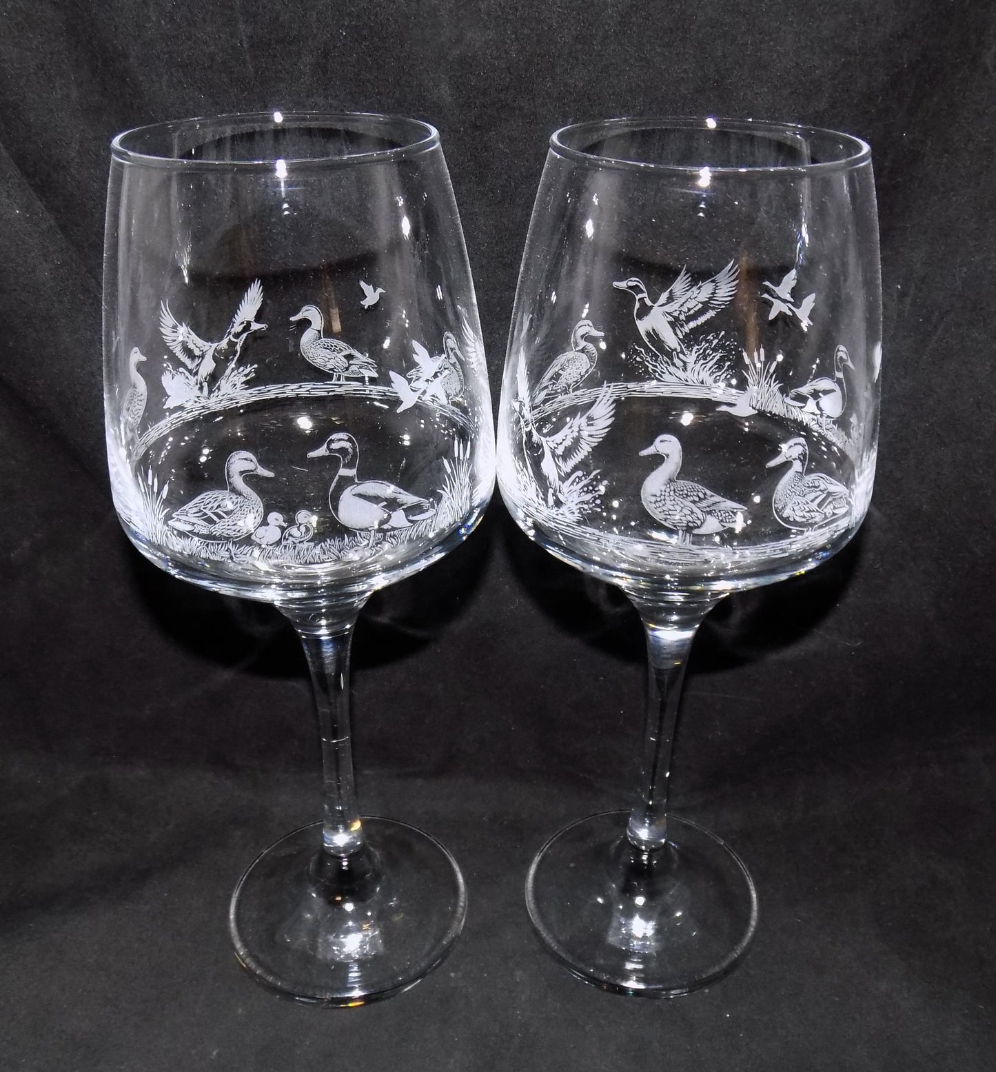 Duck Stemmed Wine Glass