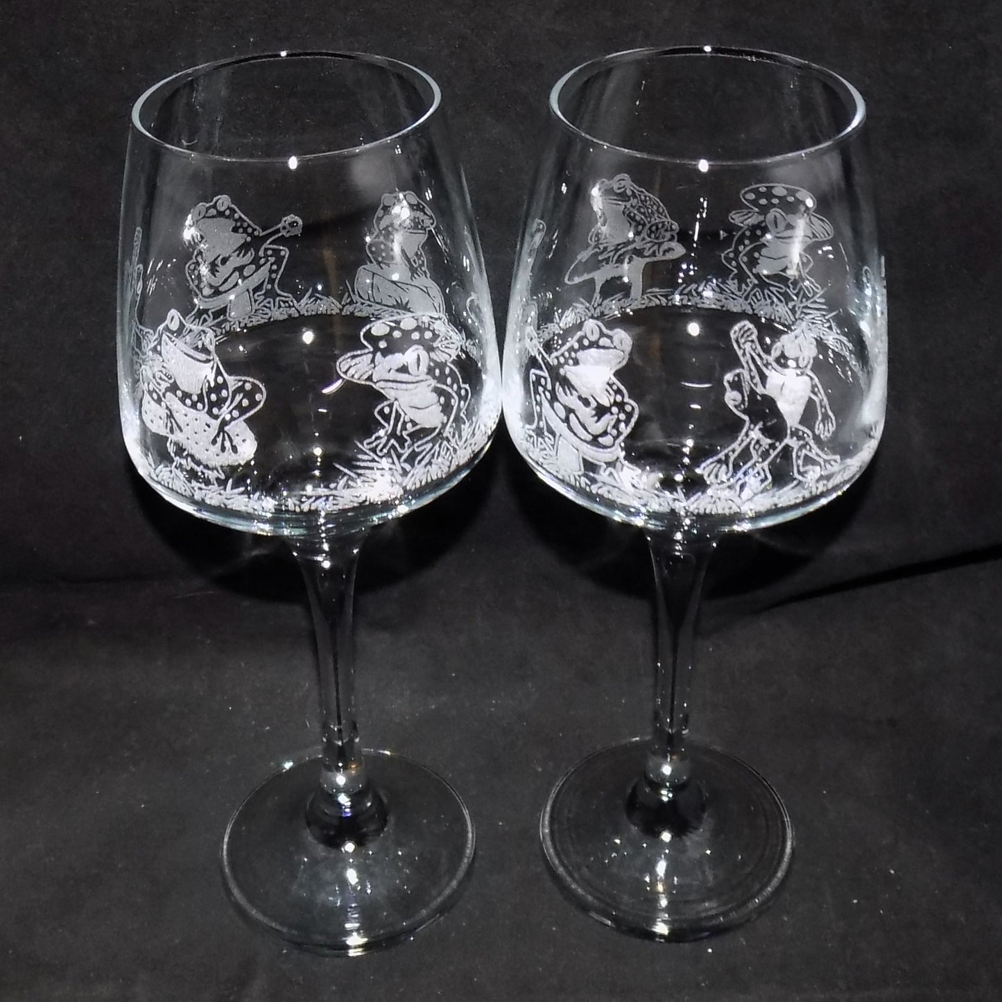 Frog Party Stemmed Wine Glass