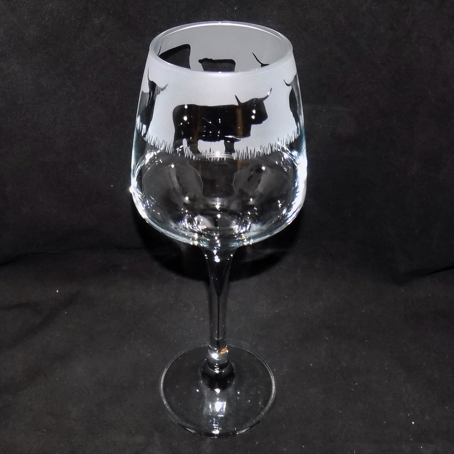 Highland Cow Stemmed Wine Glass