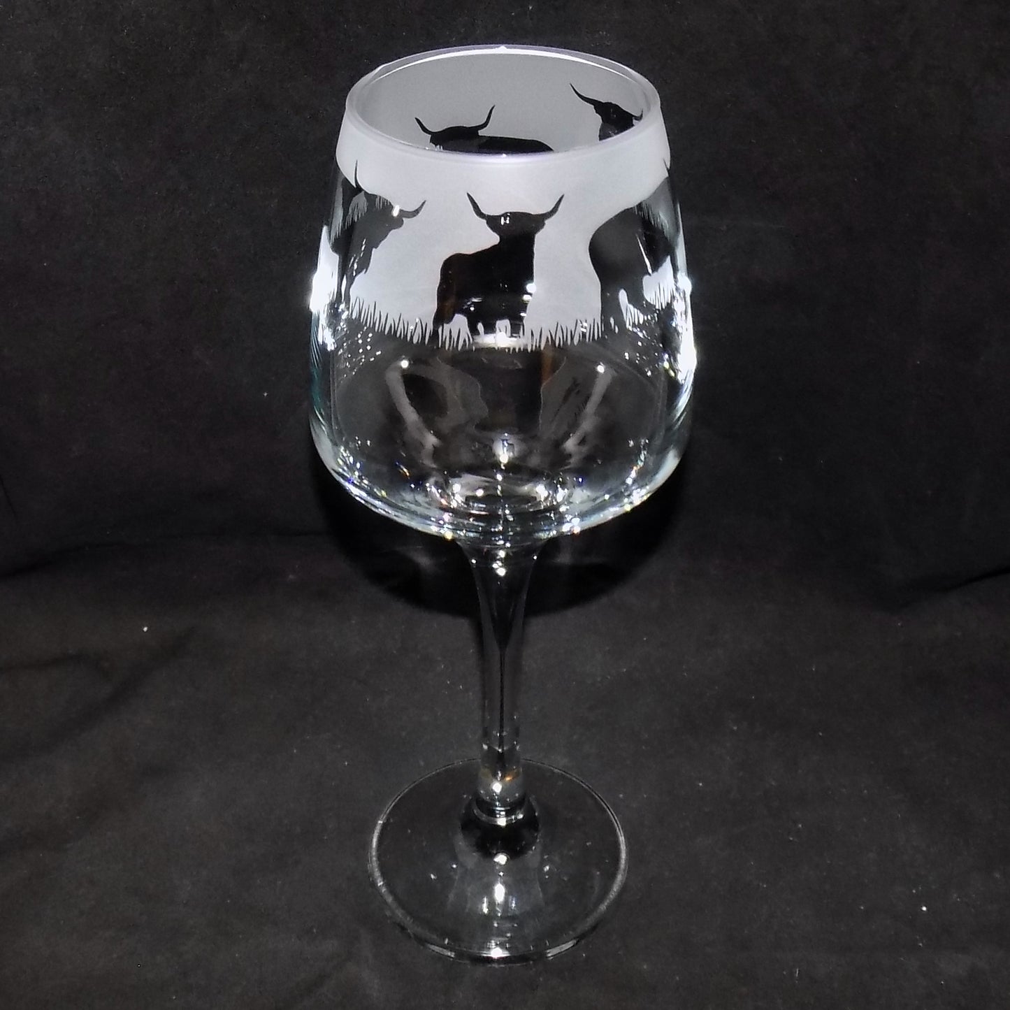 Highland Cow Stemmed Wine Glass
