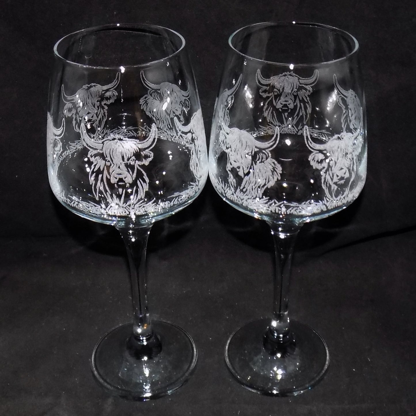 Highland Cow Stemmed Wine Glass