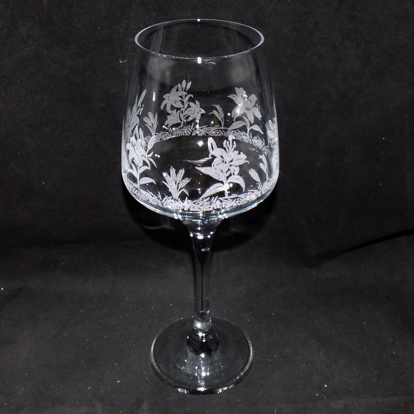 Lily Stemmed Wine Glass