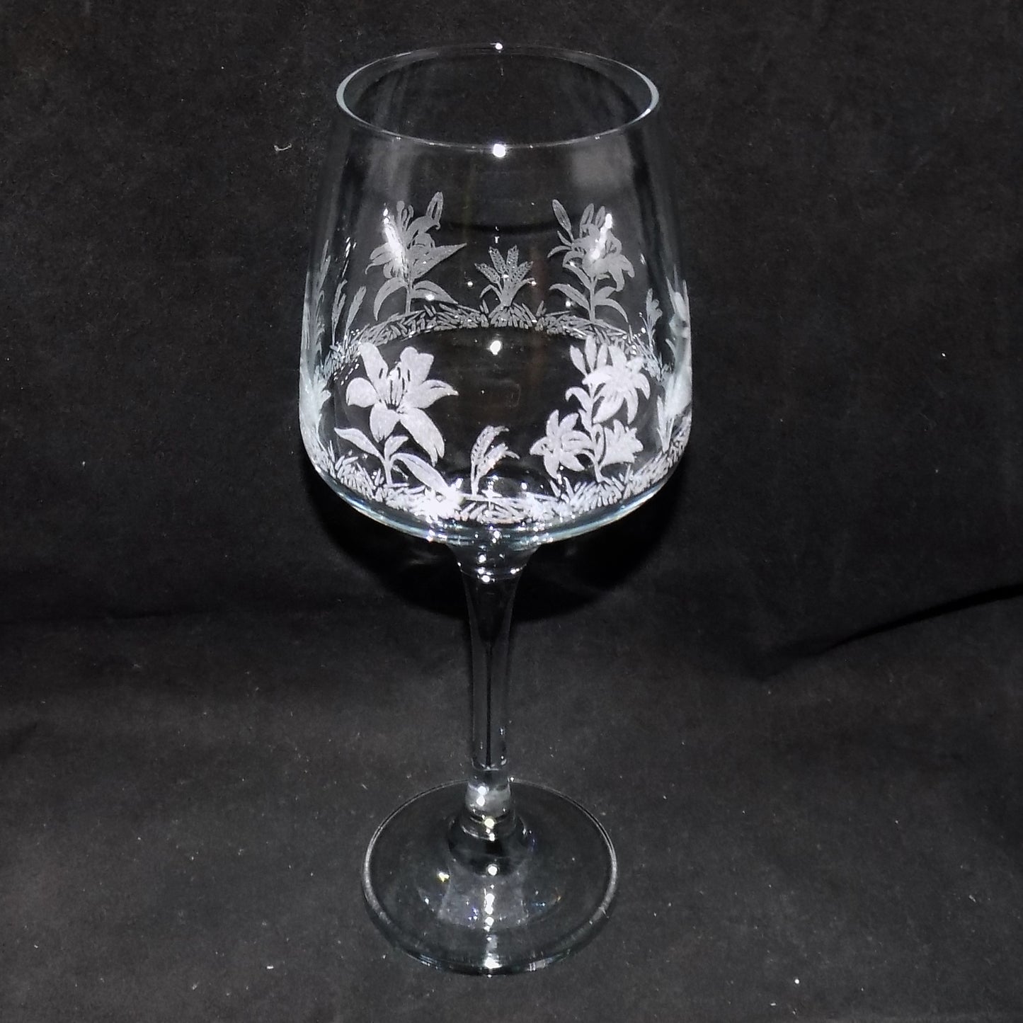 Lily Stemmed Wine Glass
