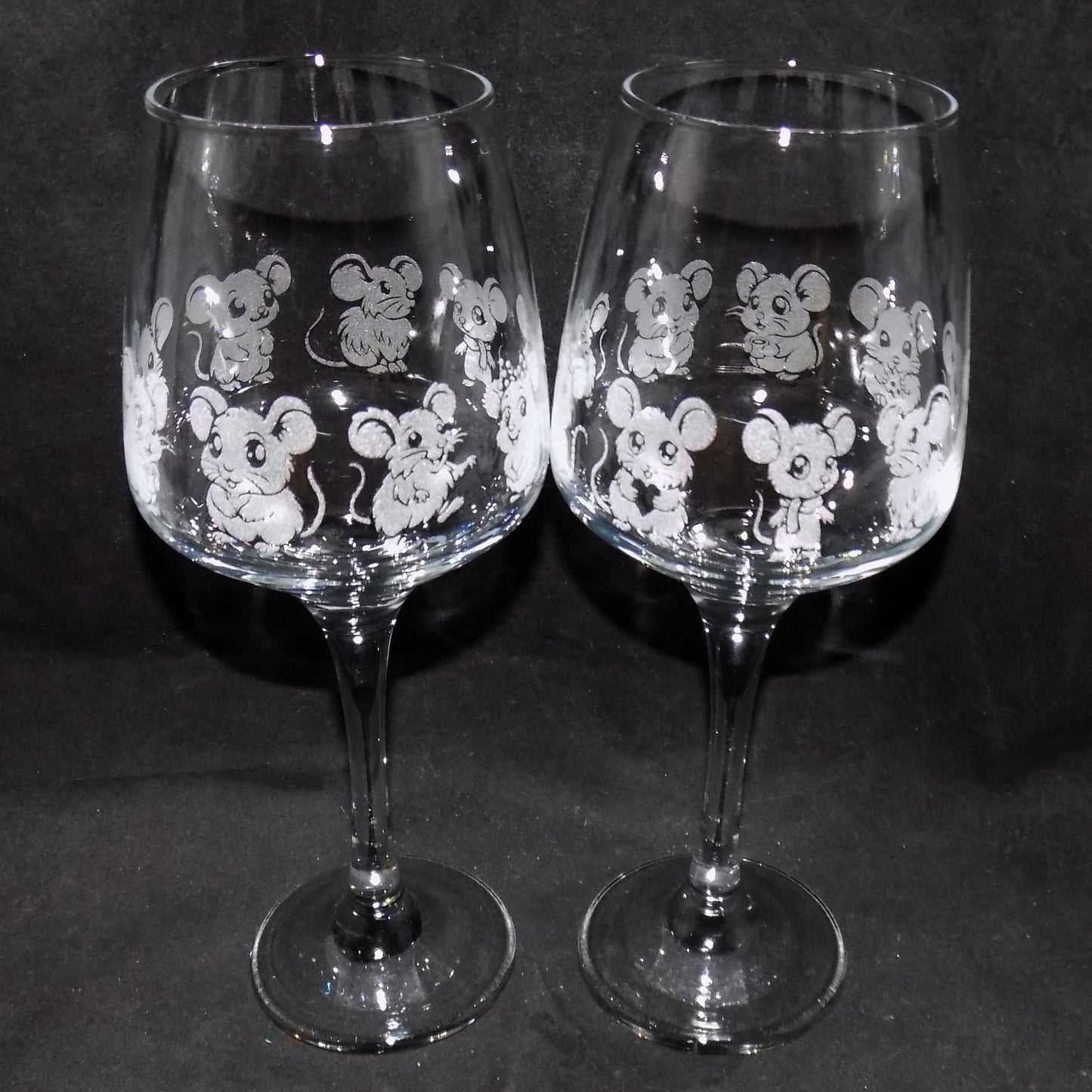 Mouse Stemmed Wine Glass