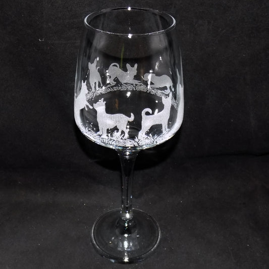 Chihuahua (Short Haired) Stemmed Wine Glass