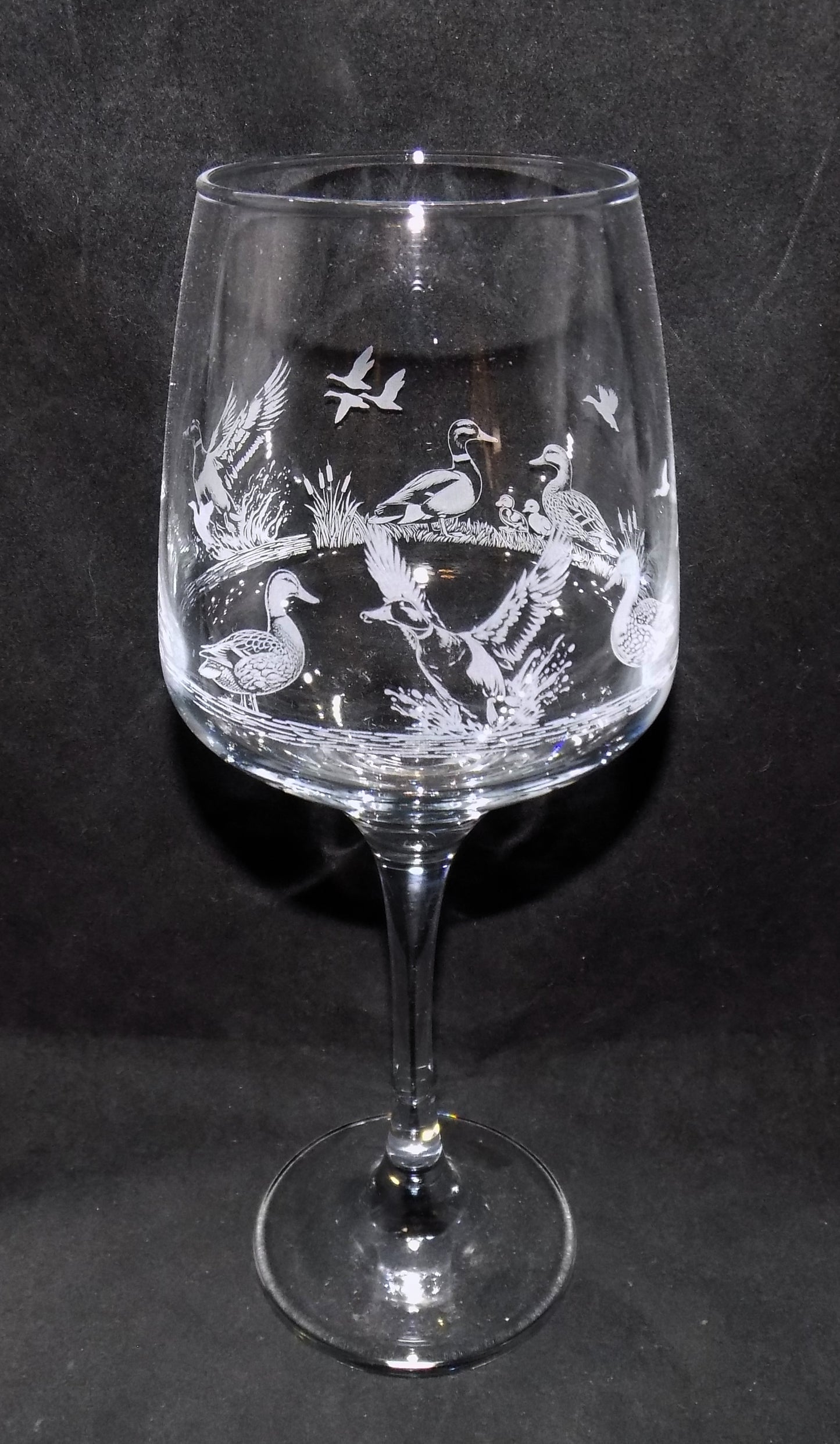 Duck Stemmed Wine Glass