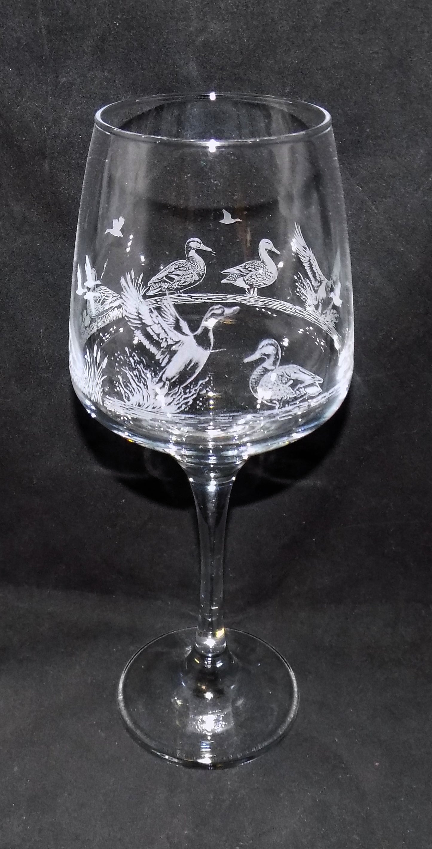 Duck Stemmed Wine Glass