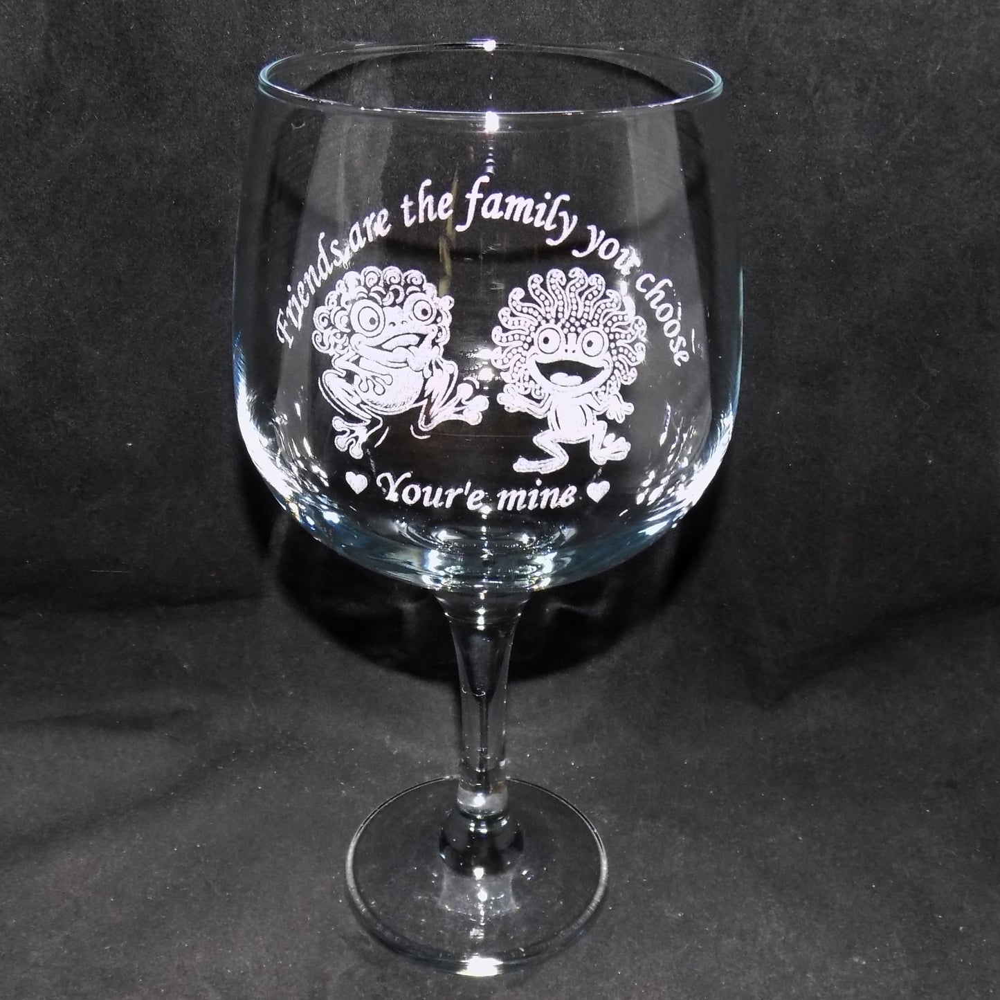 Froggy - Friends are Family Gin Glass
