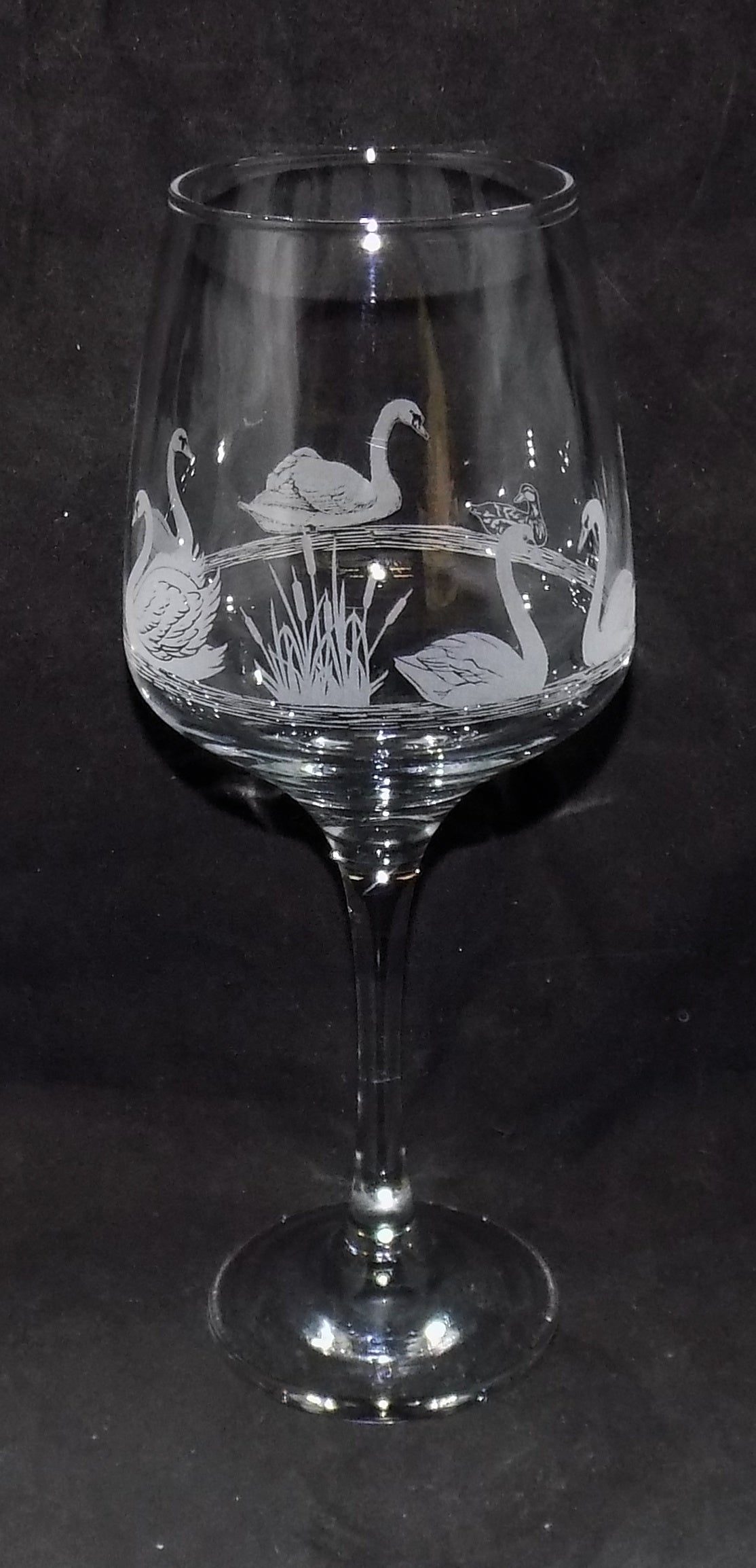 Swan Stemmed Wine Glass
