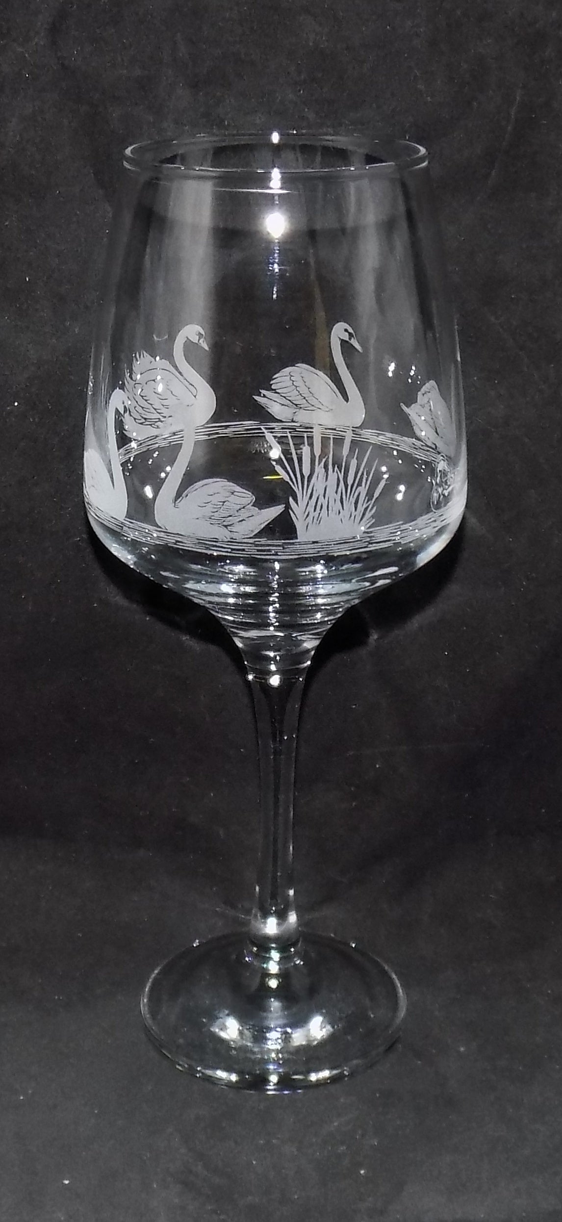 Swan Stemmed Wine Glass
