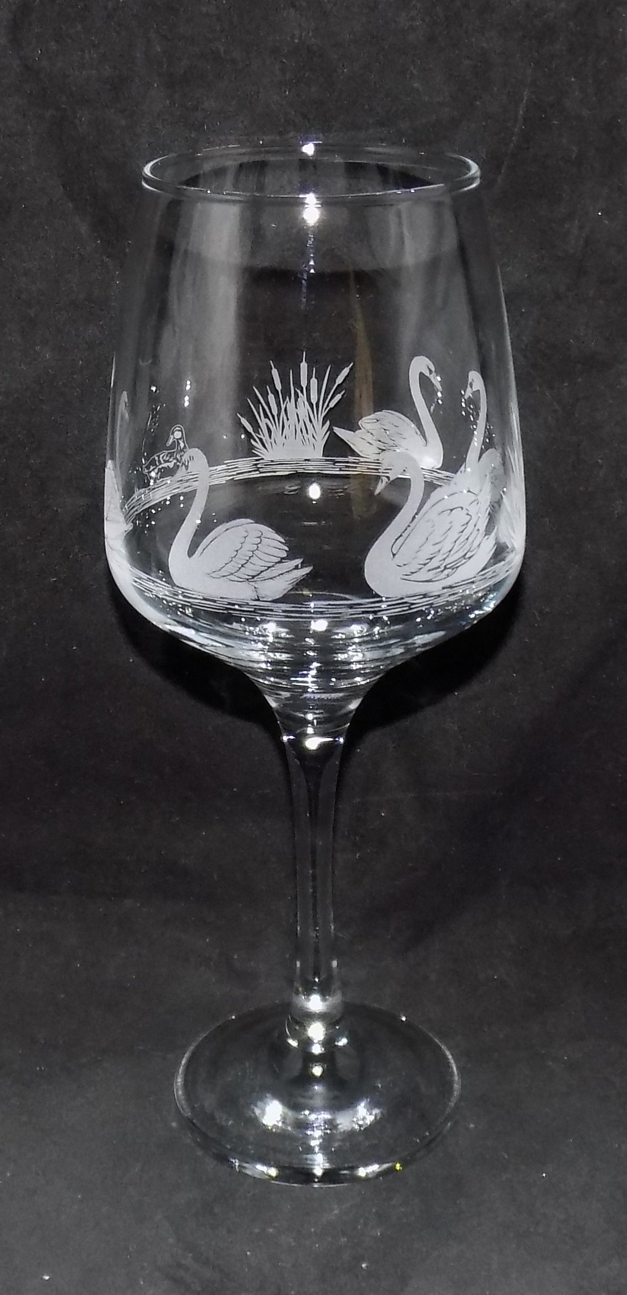 Swan Stemmed Wine Glass